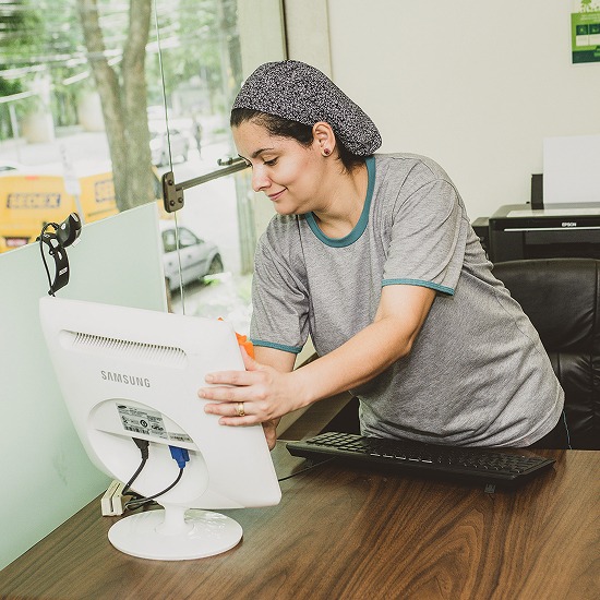 profissional de limpeza para empresas em BH